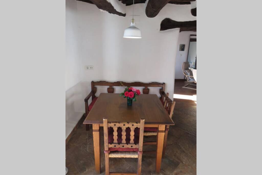 Casa La Solea. Vistas Al Pueblo Y La Sierra Villa Bubion Bagian luar foto