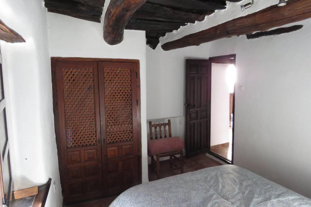 Casa La Solea. Vistas Al Pueblo Y La Sierra Villa Bubion Bagian luar foto