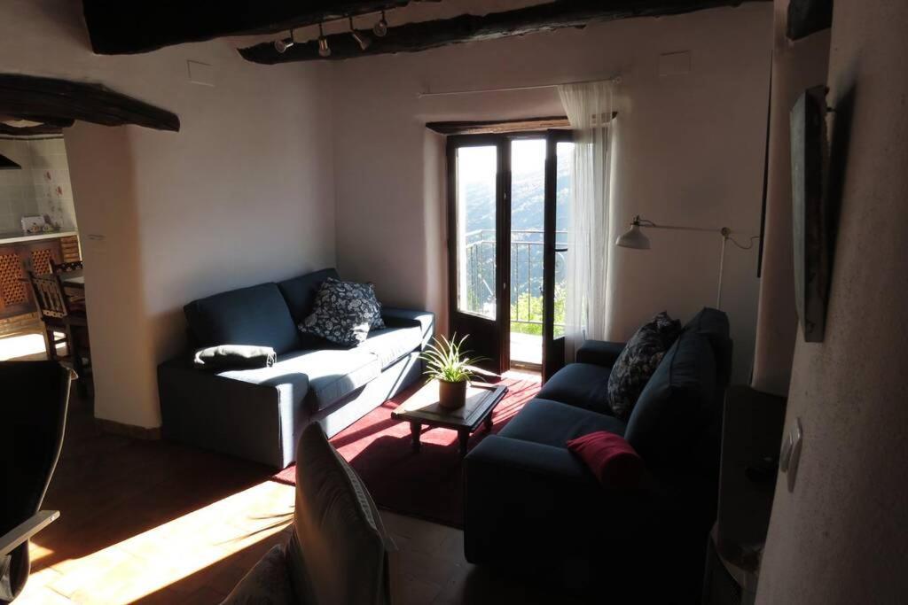 Casa La Solea. Vistas Al Pueblo Y La Sierra Villa Bubion Bagian luar foto
