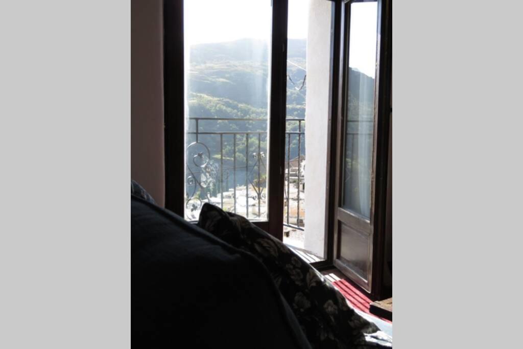 Casa La Solea. Vistas Al Pueblo Y La Sierra Villa Bubion Bagian luar foto